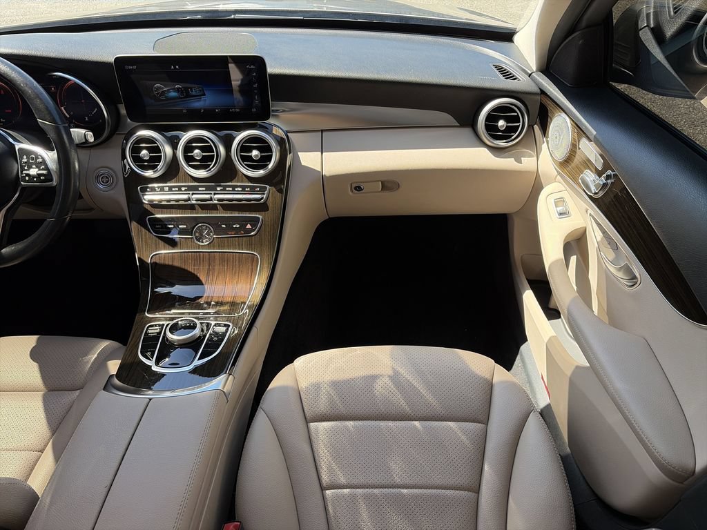 Used 2021 Mercedes-Benz C 300 Sedan image 16