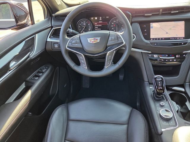 Certified 2022 Cadillac XT5 Premium Luxury w/ Technology Package AWD/4WD image 14