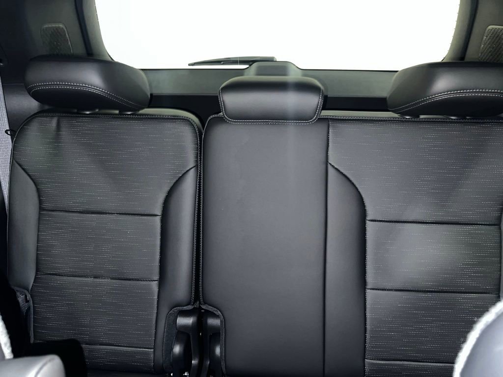 New 2026 Buick Enclave Sport Touring w/ Power Package image 32