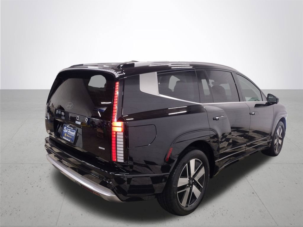 New 2026 Hyundai Ioniq 9 SEL image 11