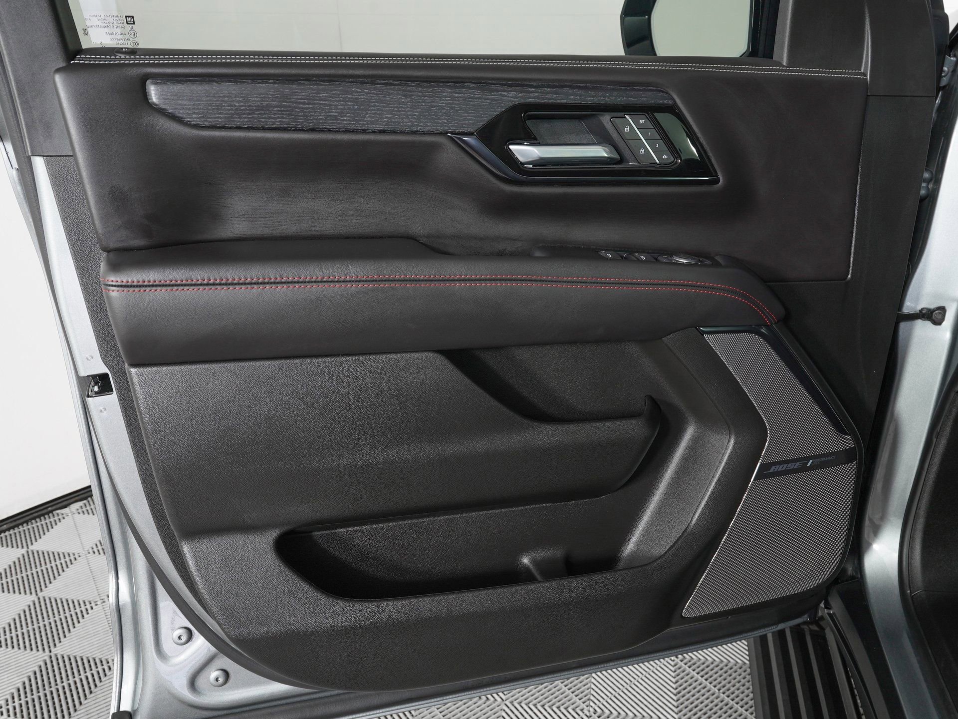 Used 2026 GMC Yukon XL AT4 Ultimate image 18