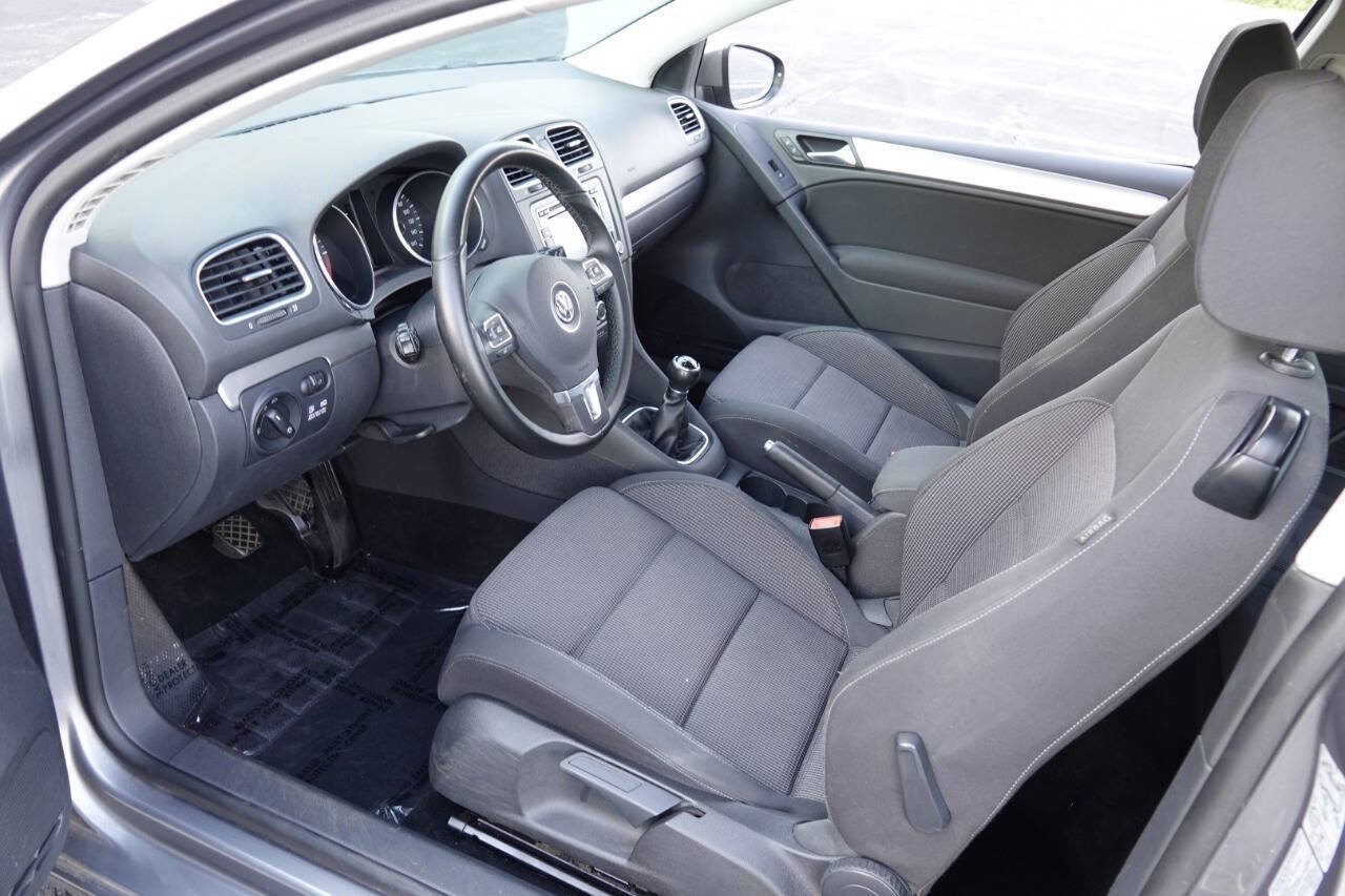 Used 2011 Volkswagen Golf TDI FWD image 4