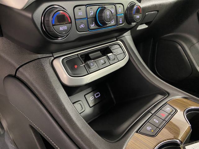 Certified 2023 GMC Acadia SLE w/ Driver Convenience Package AWD/4WD image 26