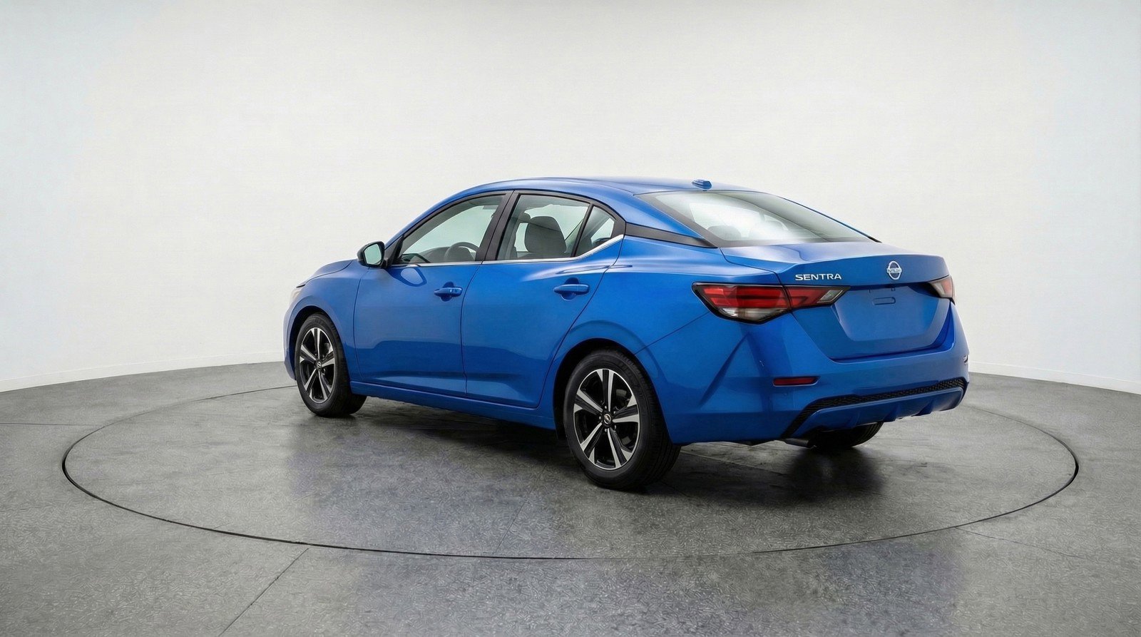 Used 2025 Nissan Sentra SV image 6