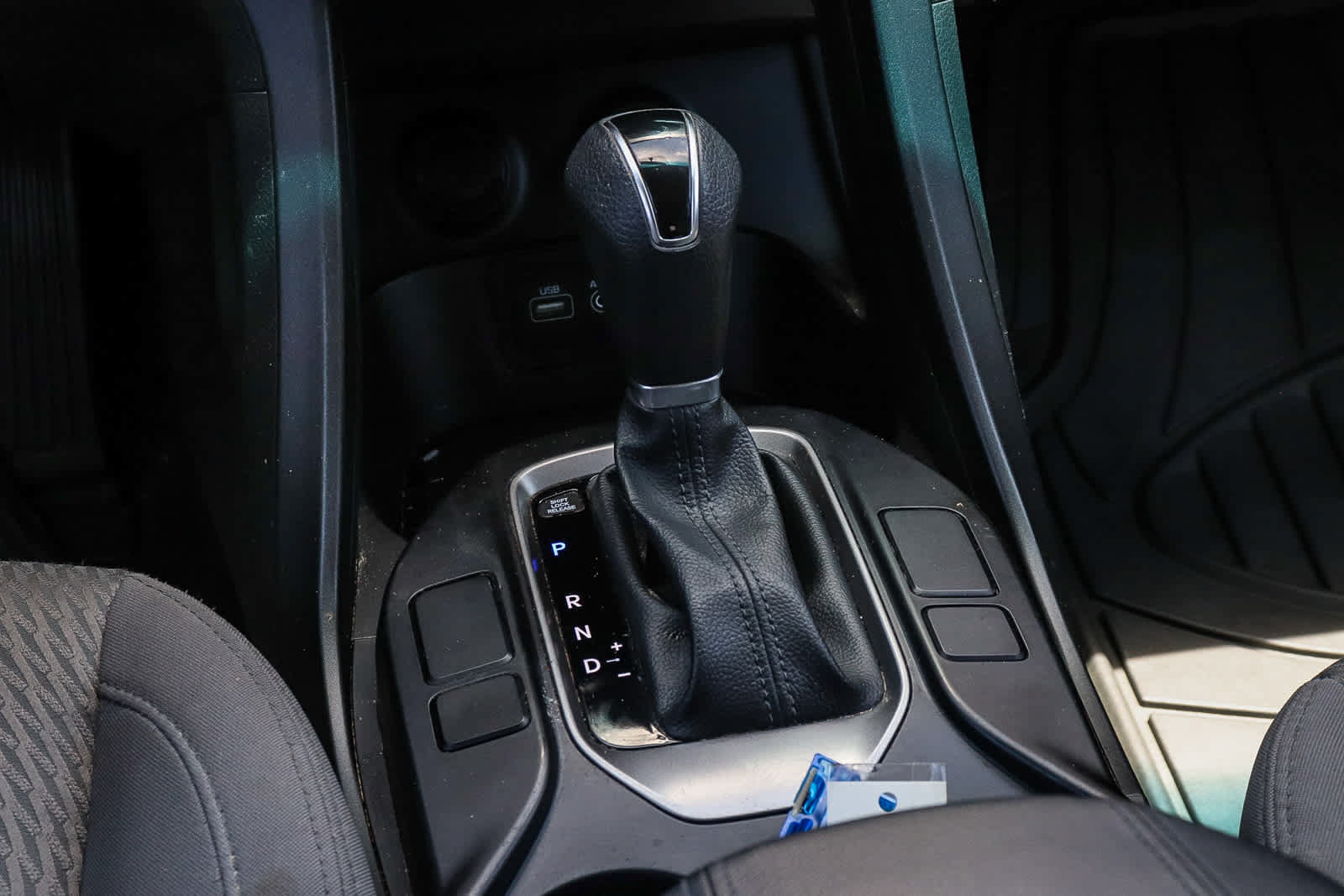 Used 2018 Hyundai Santa Fe Sport FWD image 23