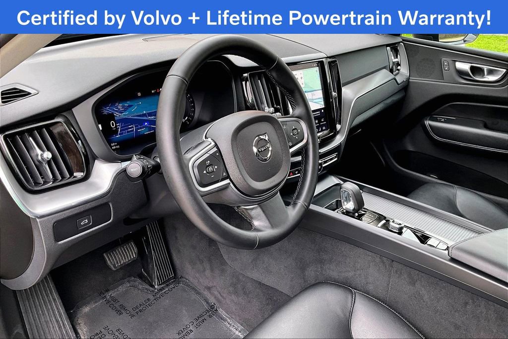 Certified 2025 Volvo XC60 B5 Core image 18