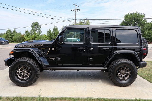 New 2025 Jeep Wrangler Unlimited Rubicon 392 image 34