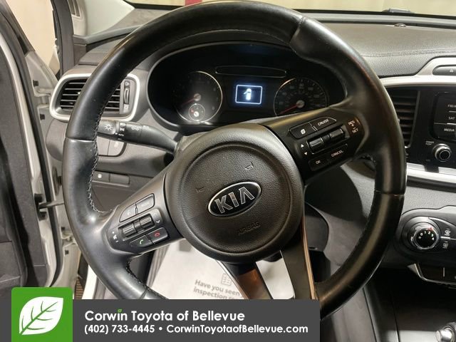 Used 2016 Kia Sorento LX w/ LX Convenience Package image 14