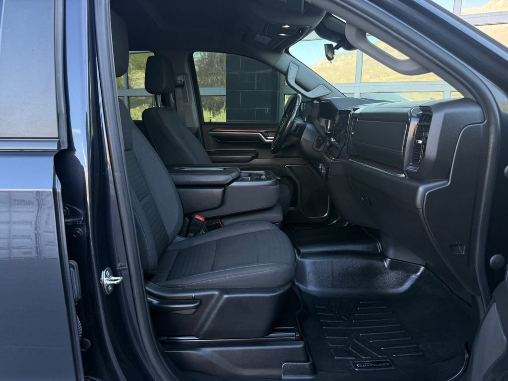 Used 2023 Chevrolet Silverado 1500 RST AWD/4WD image 21