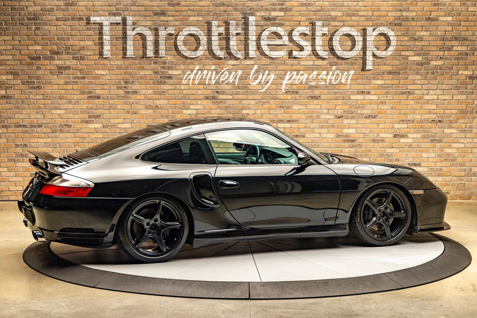 Used 2003 Porsche 911 Turbo image 6