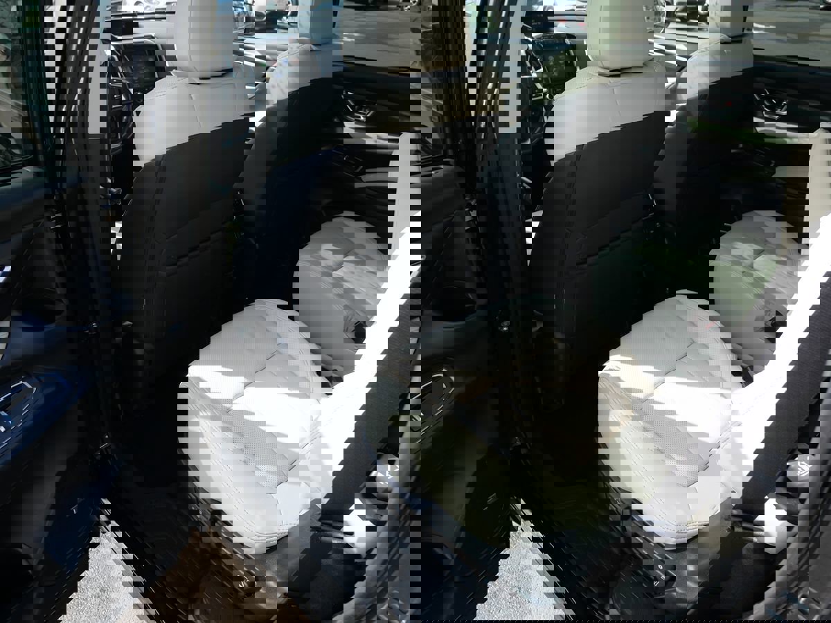 Used 2021 Subaru Ascent Limited w/ Technology Package image 19