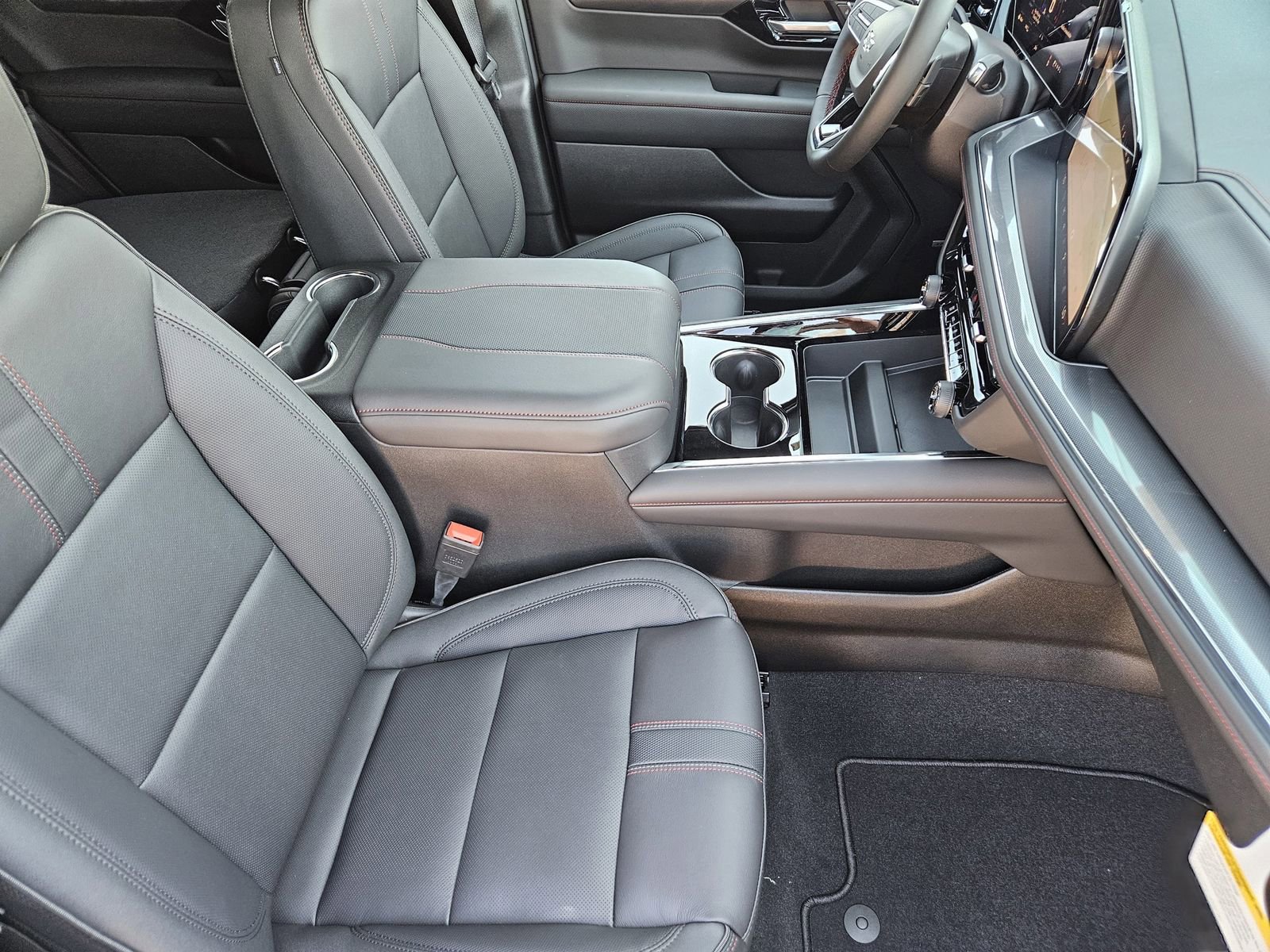 New 2026 Chevrolet Tahoe RST image 18