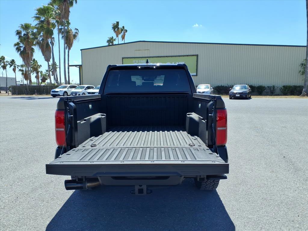 Used 2025 Toyota Tacoma TRD Sport image 23