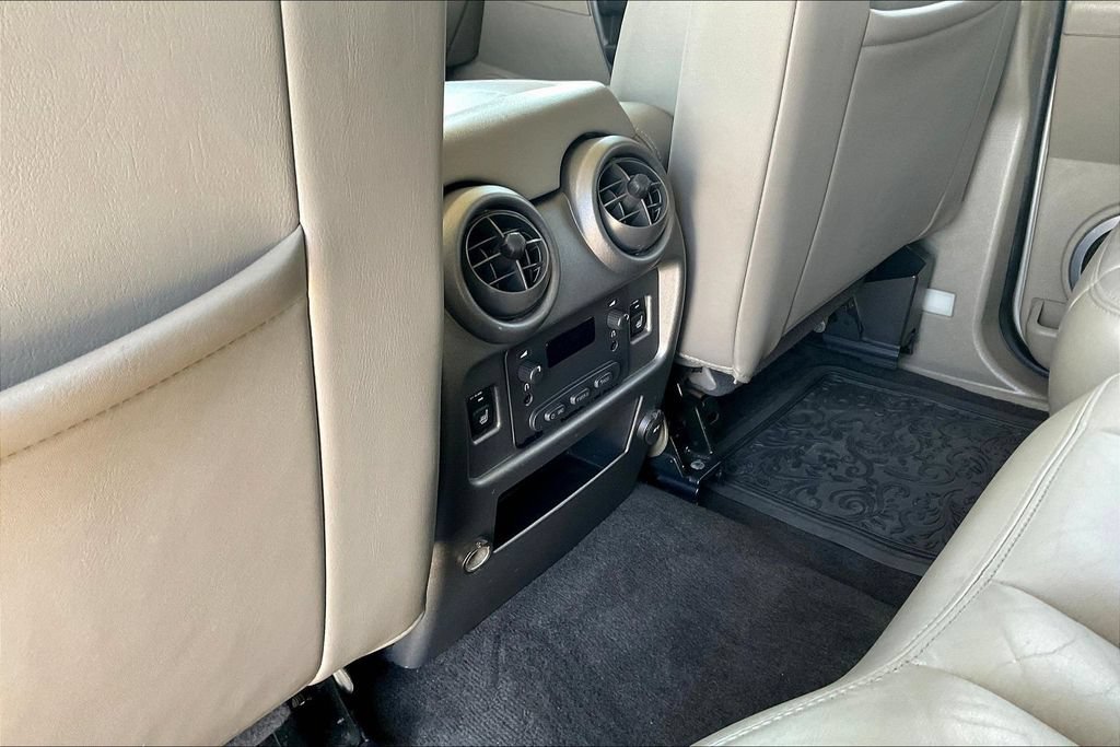 Used 2003 HUMMER H2 w/ Preferred Equipment Group AWD/4WD image 19