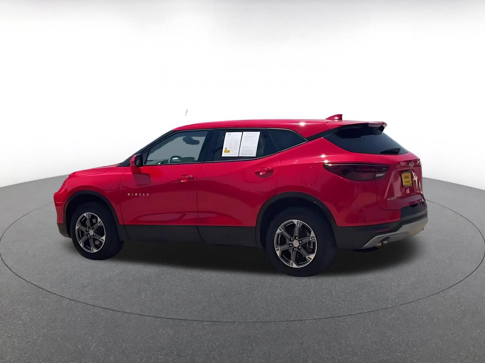 Used 2025 Chevrolet Blazer LT FWD image 10