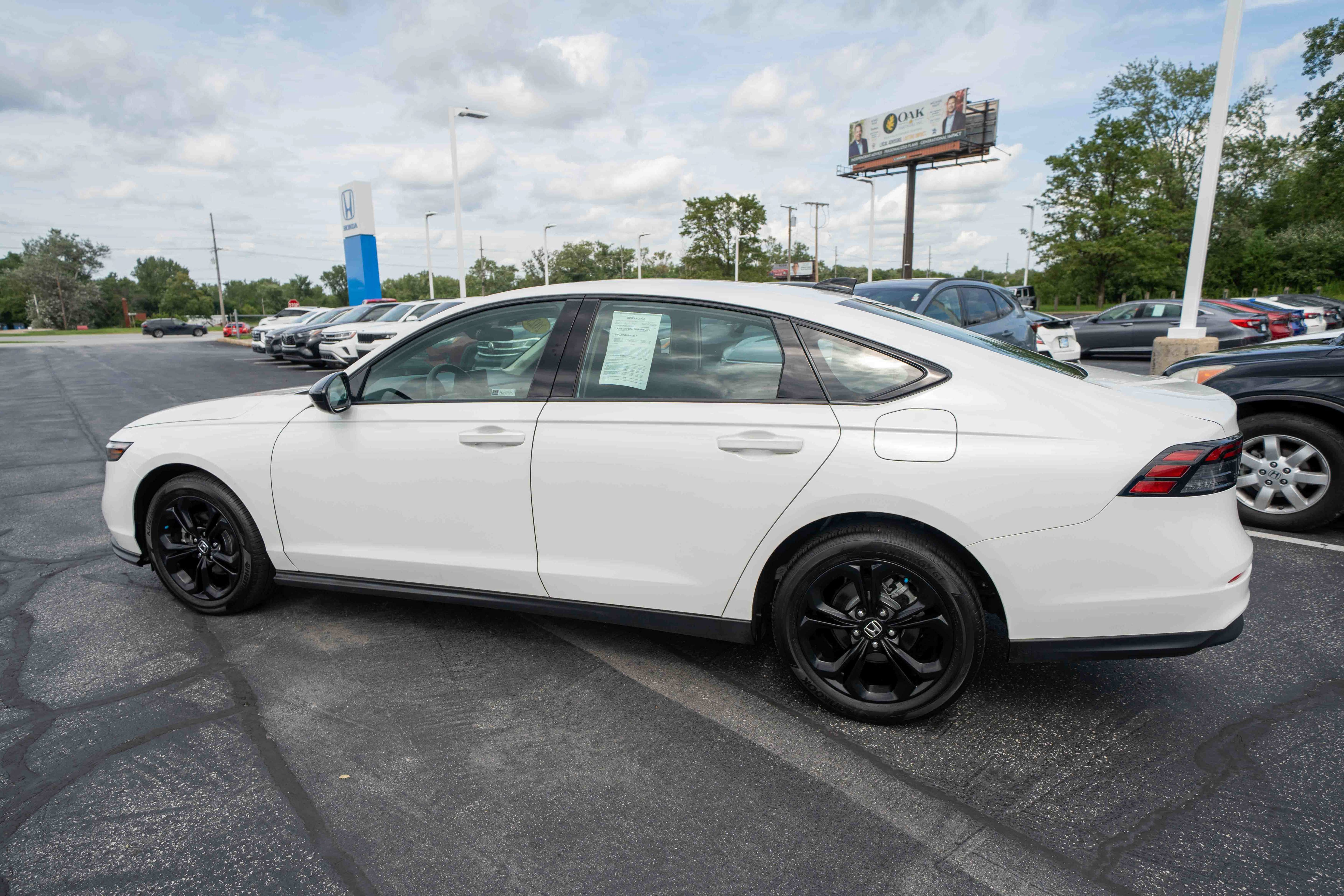 Certified 2025 Honda Accord SE image 4