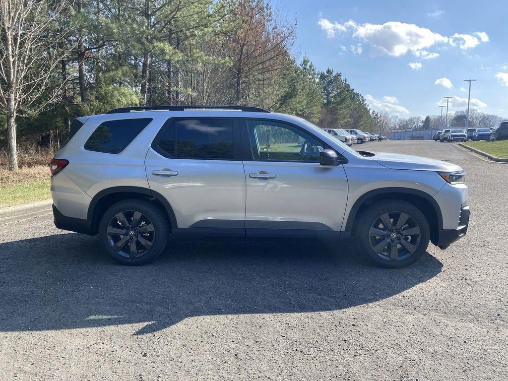 New 2026 Honda Pilot Sport image 8