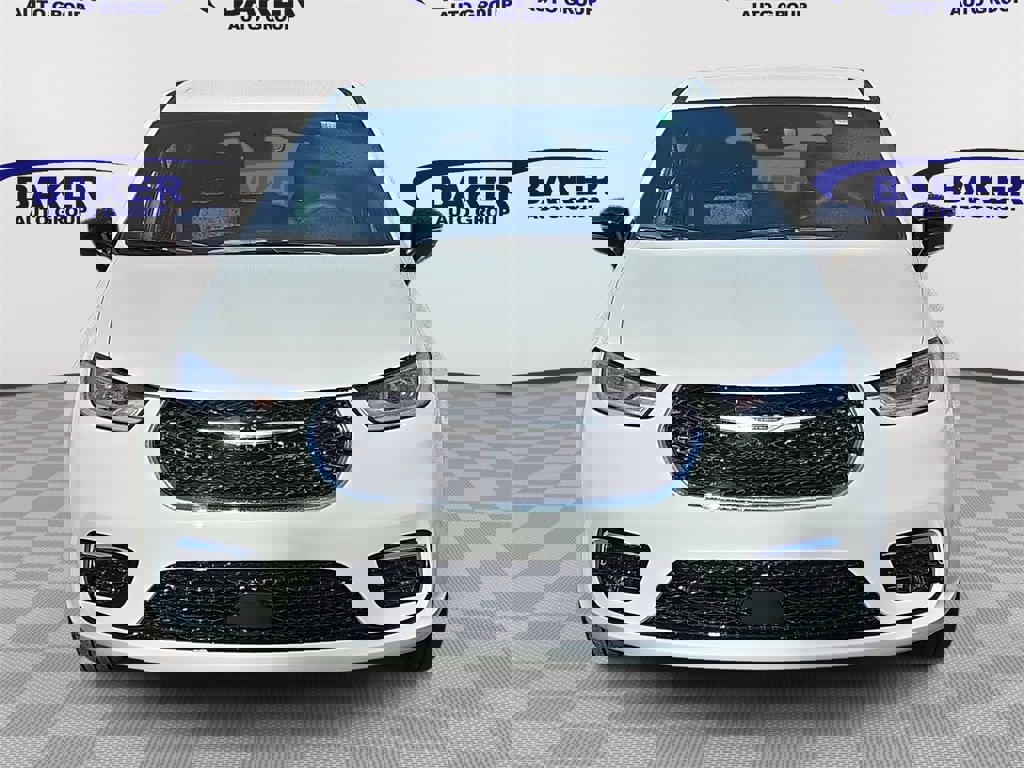 New 2026 Chrysler Pacifica Select image 8