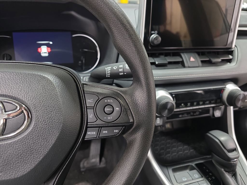 Used 2024 Toyota RAV4 LE image 18