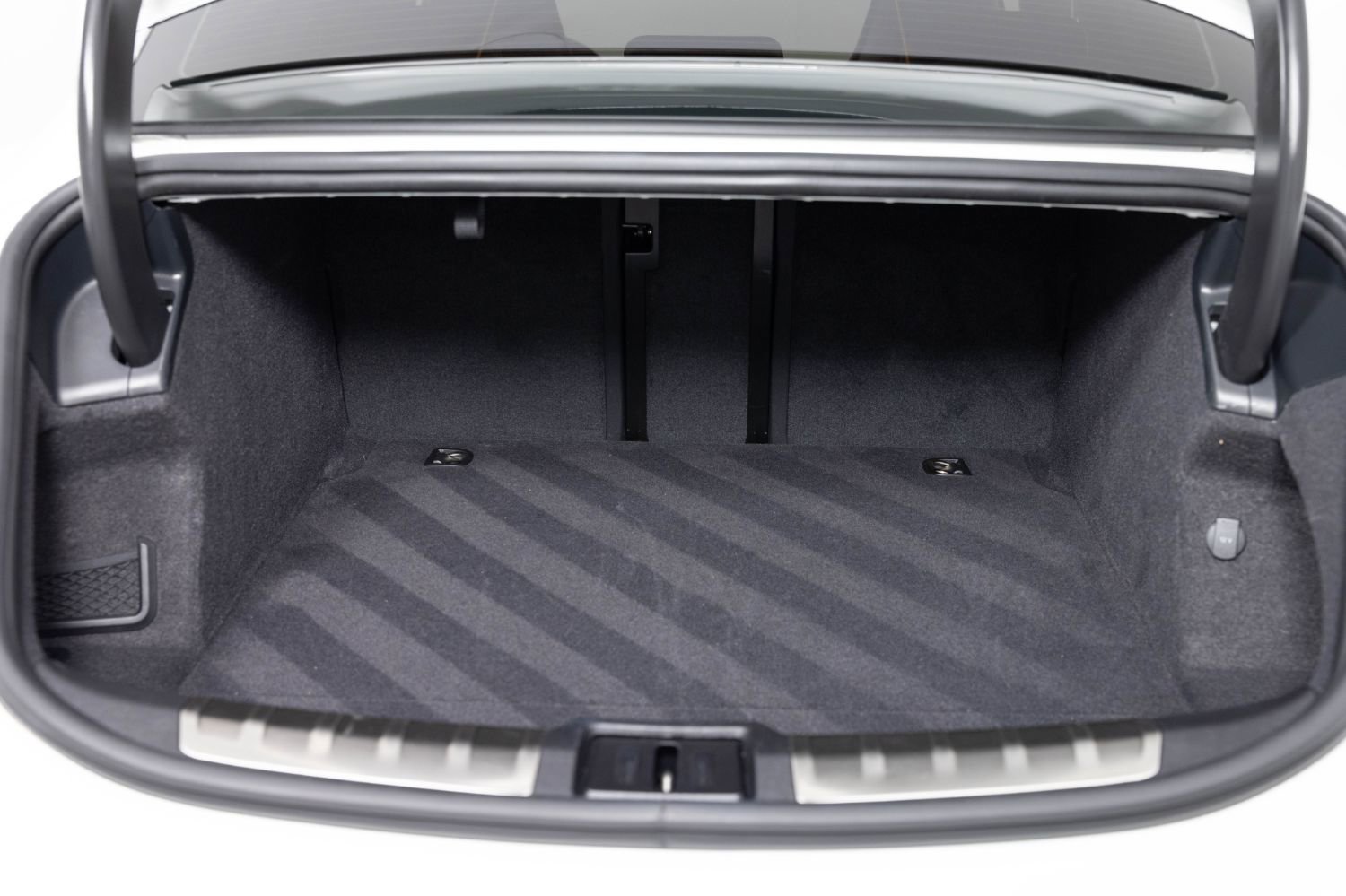 Used 2021 Porsche Taycan 4S image 21