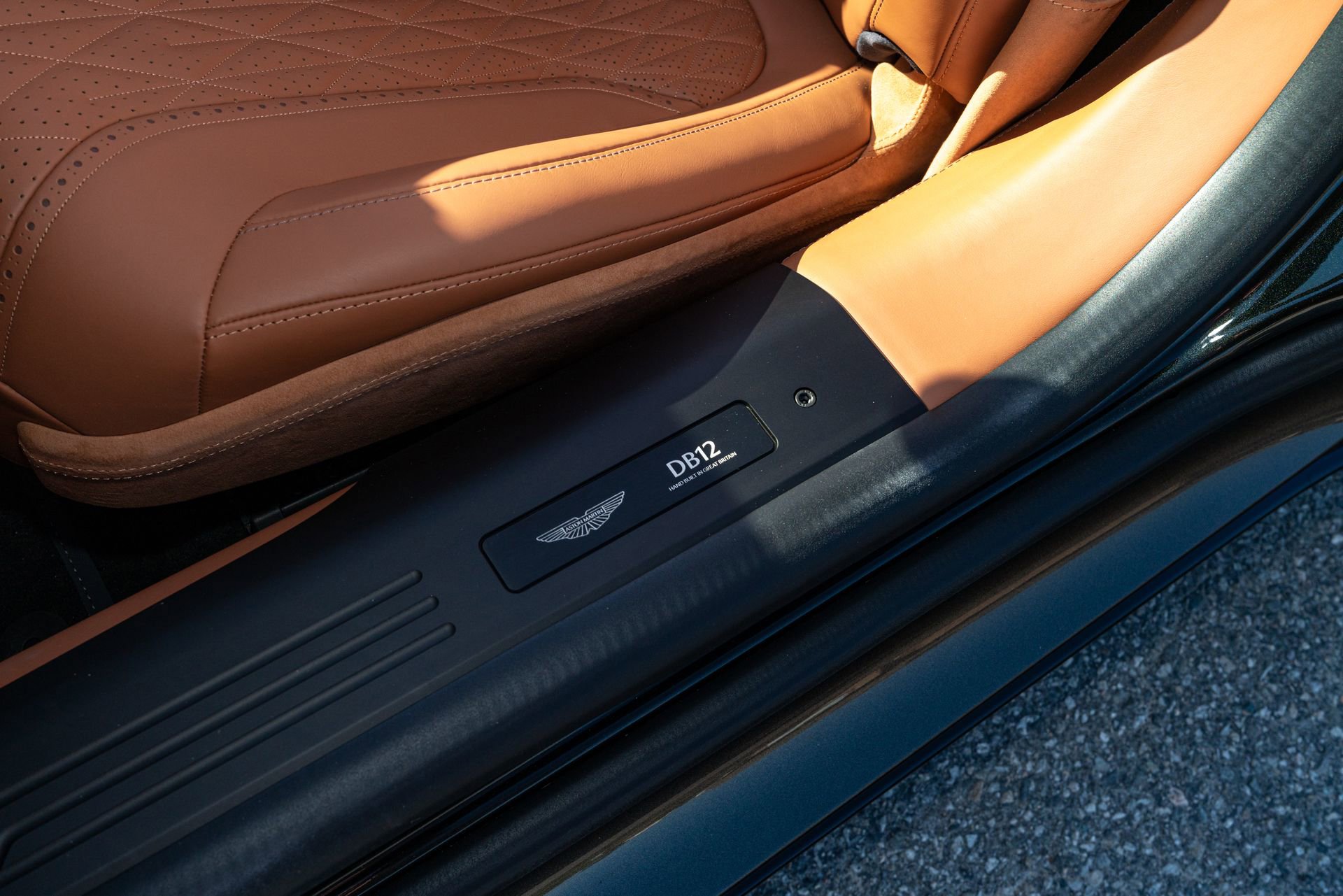 Used 2025 Aston Martin DB12 Convertible RWD image 20