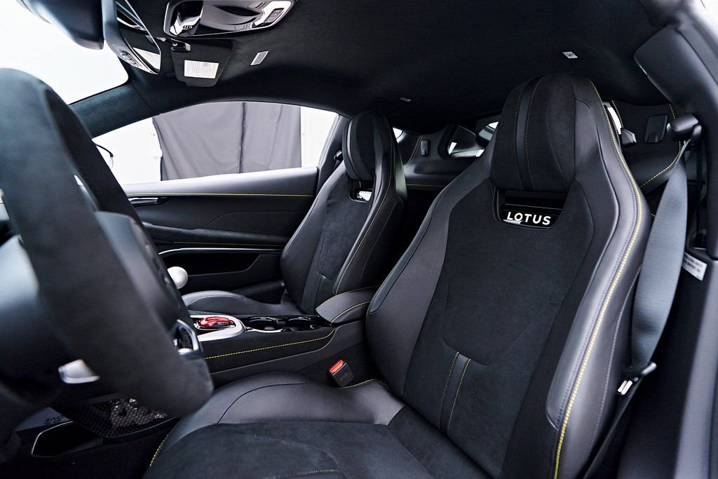 Used 2025 Lotus Emira RWD image 50