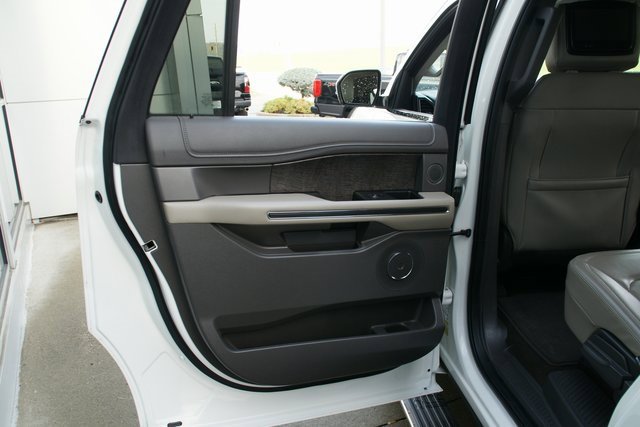 Used 2021 Ford Expedition Max Limited image 28