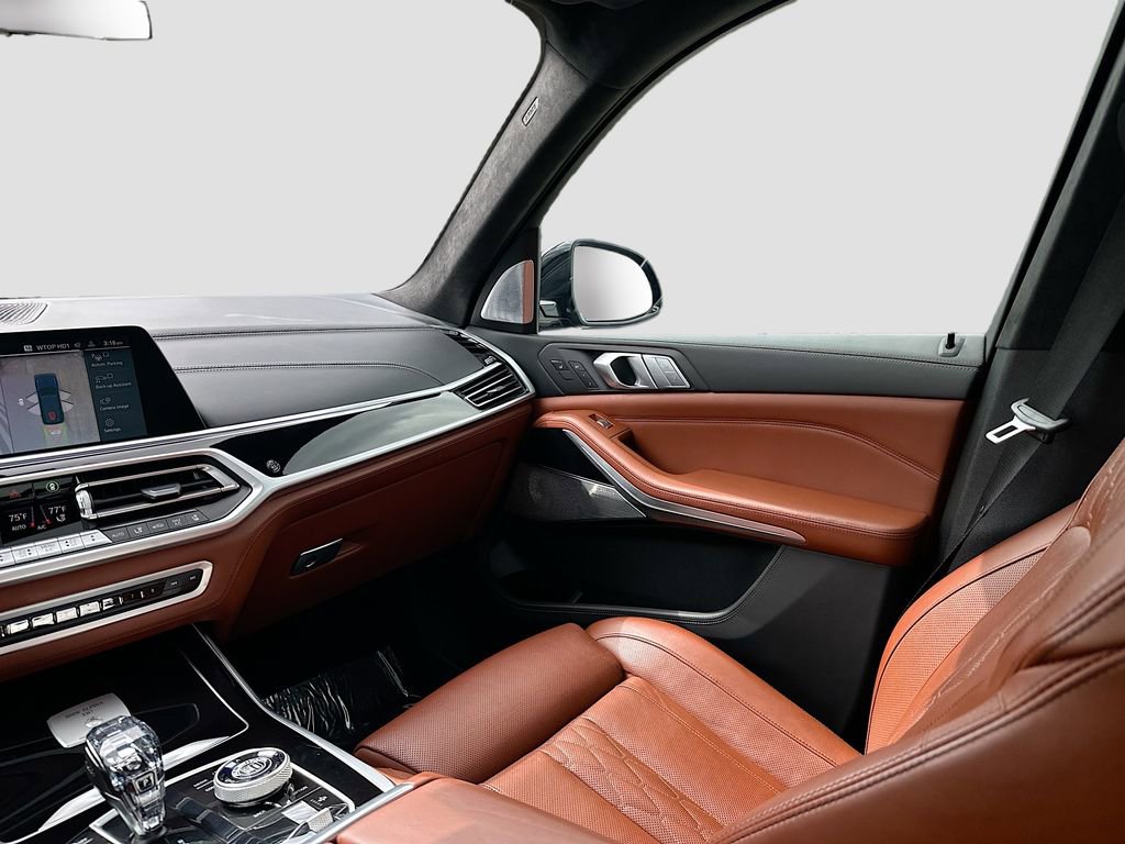 Used 2021 BMW ALPINA XB7 AWD/4WD image 25