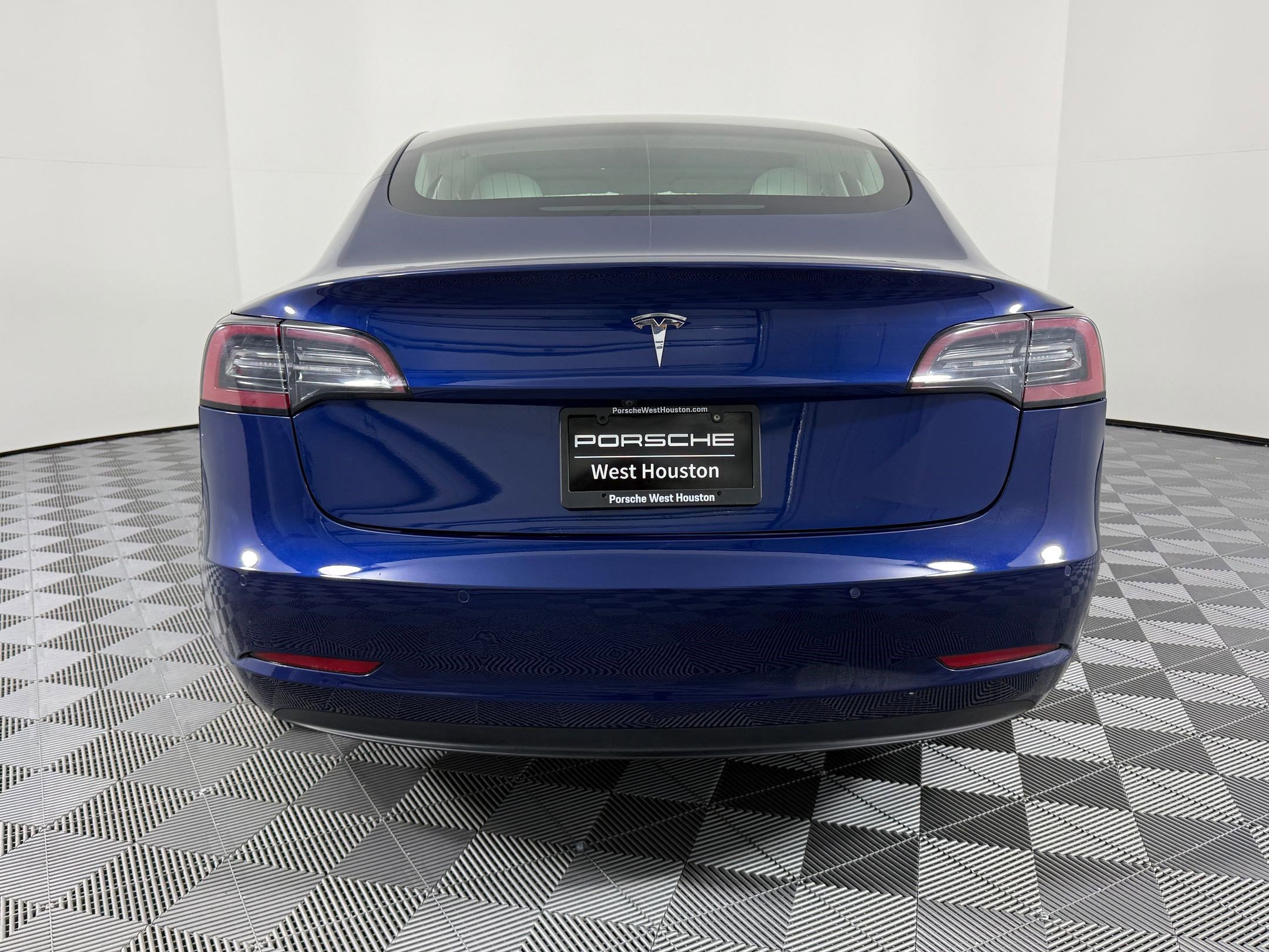 Used 2019 Tesla Model 3 Mid Range image 10