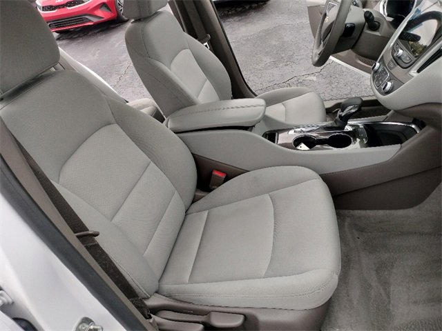 Used 2024 Chevrolet Malibu LT image 16