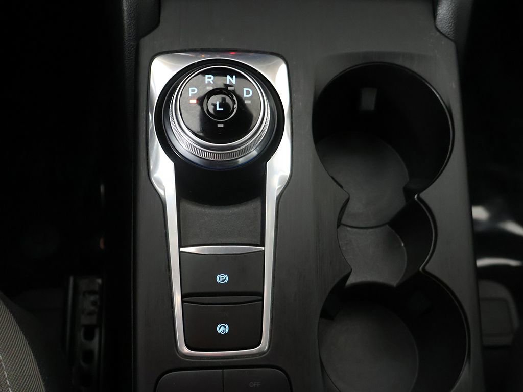 Used 2021 Ford Escape SE w/ SE Sport Appearance Package image 44