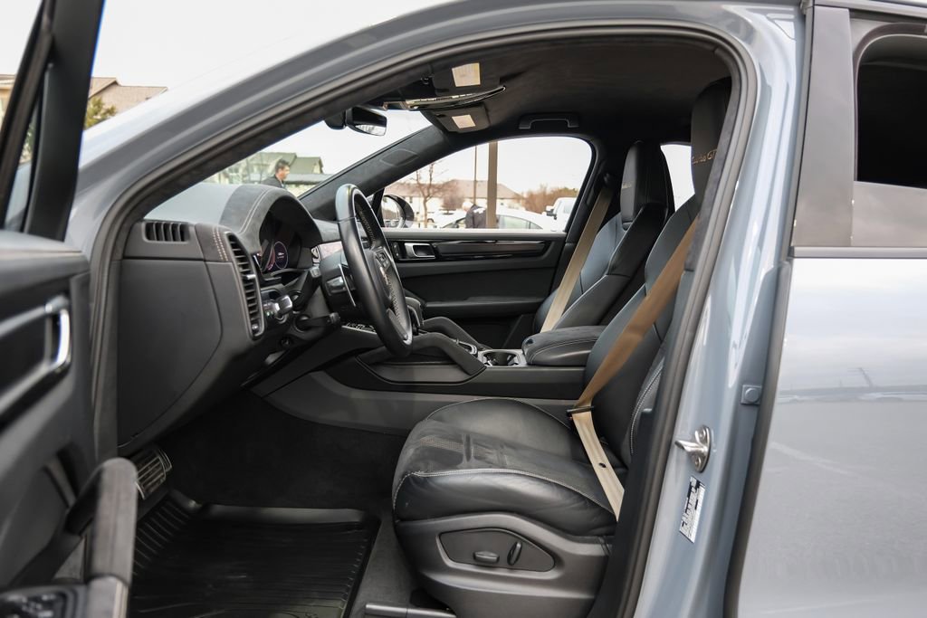 Used 2023 Porsche Cayenne Turbo GT image 41