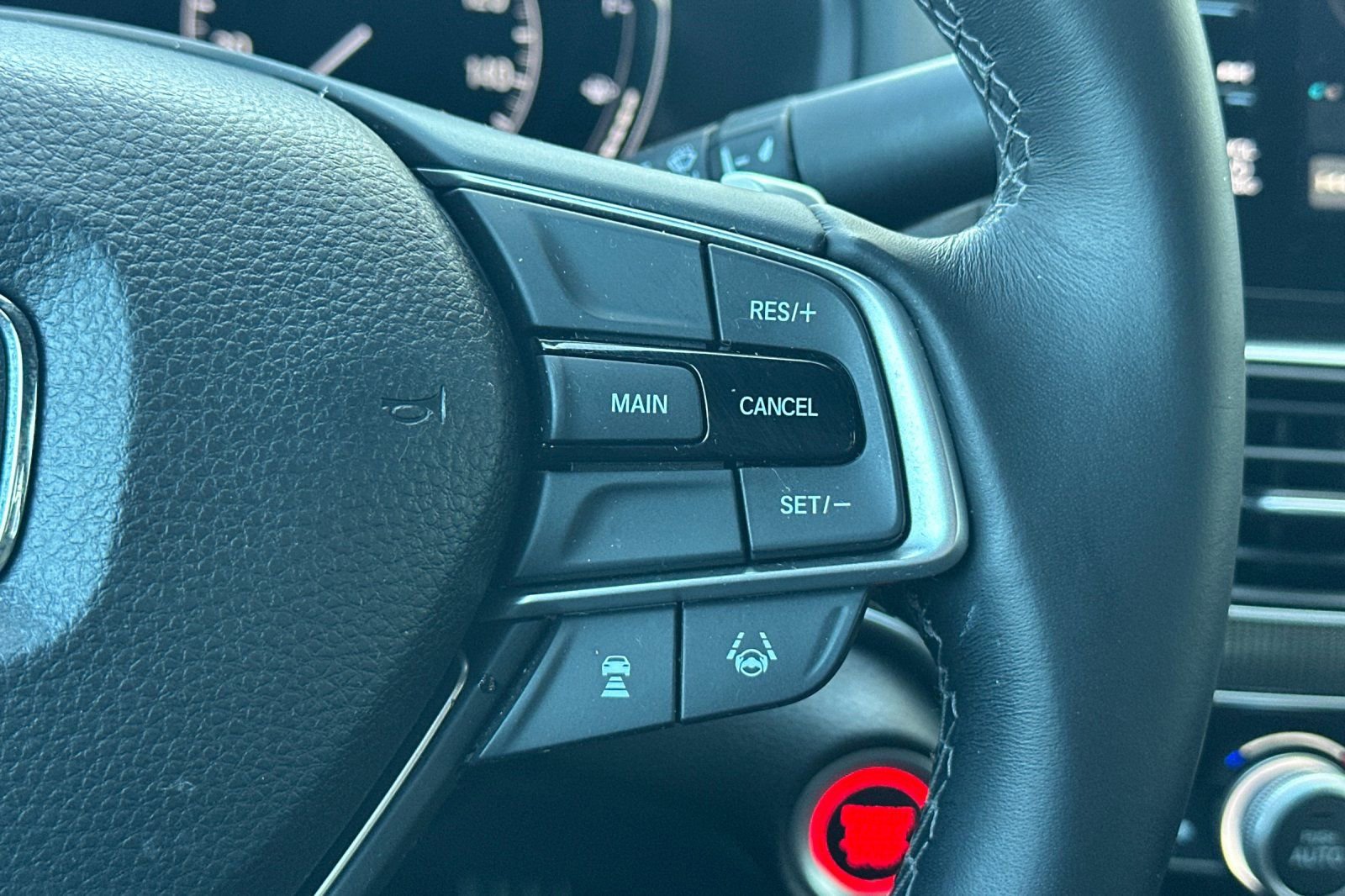 Used 2018 Honda Accord Sport image 28