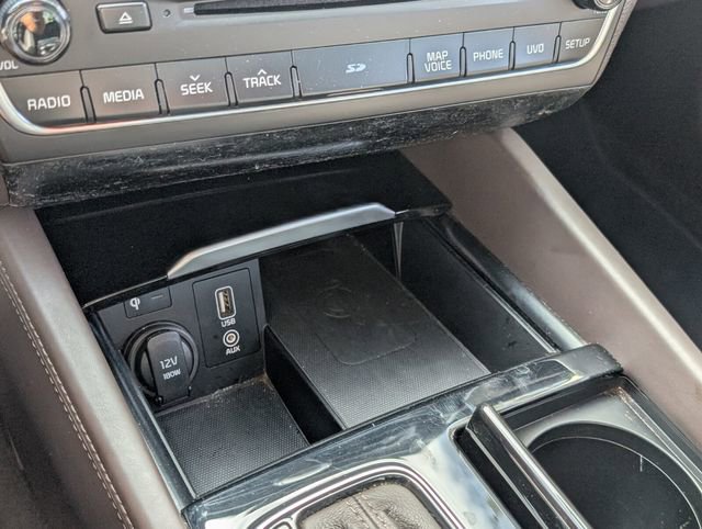 Used 2017 Kia Cadenza Limited w/ Paint Protection Package image 30