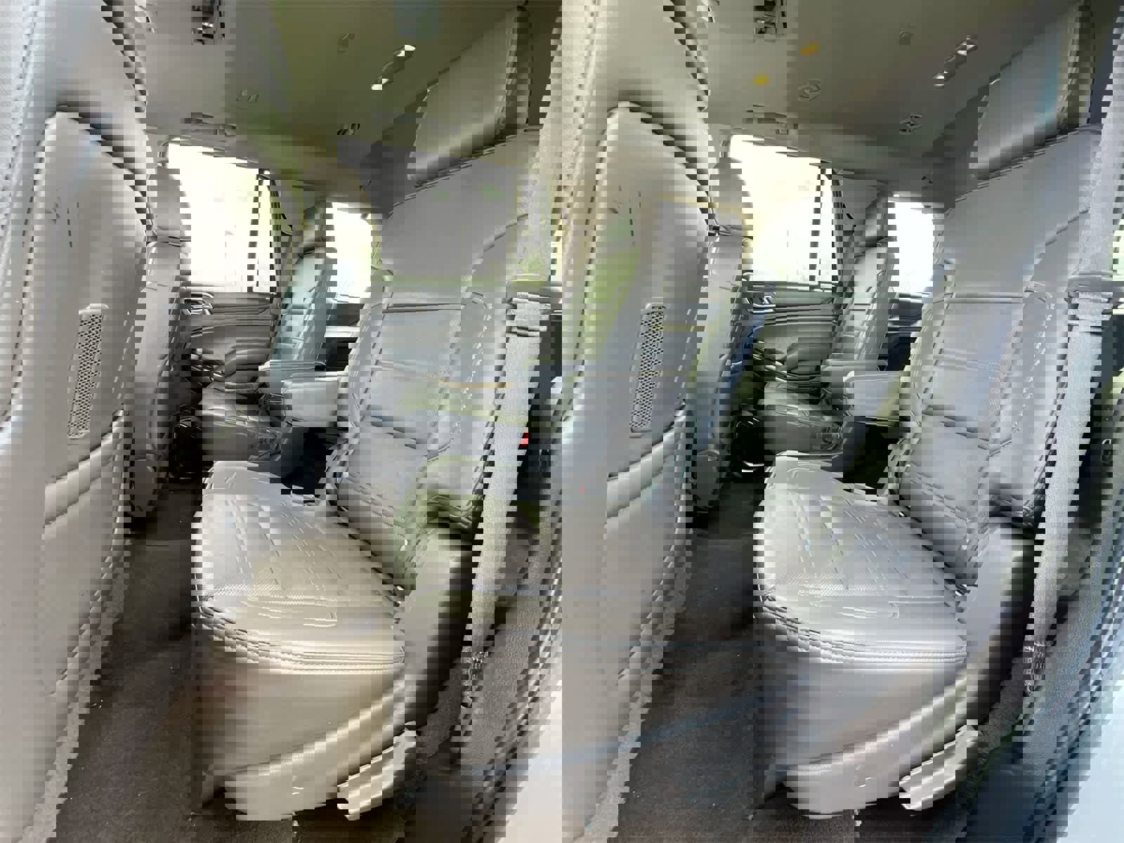 Used 2016 GMC Yukon Denali w/ Open Road Package image 19