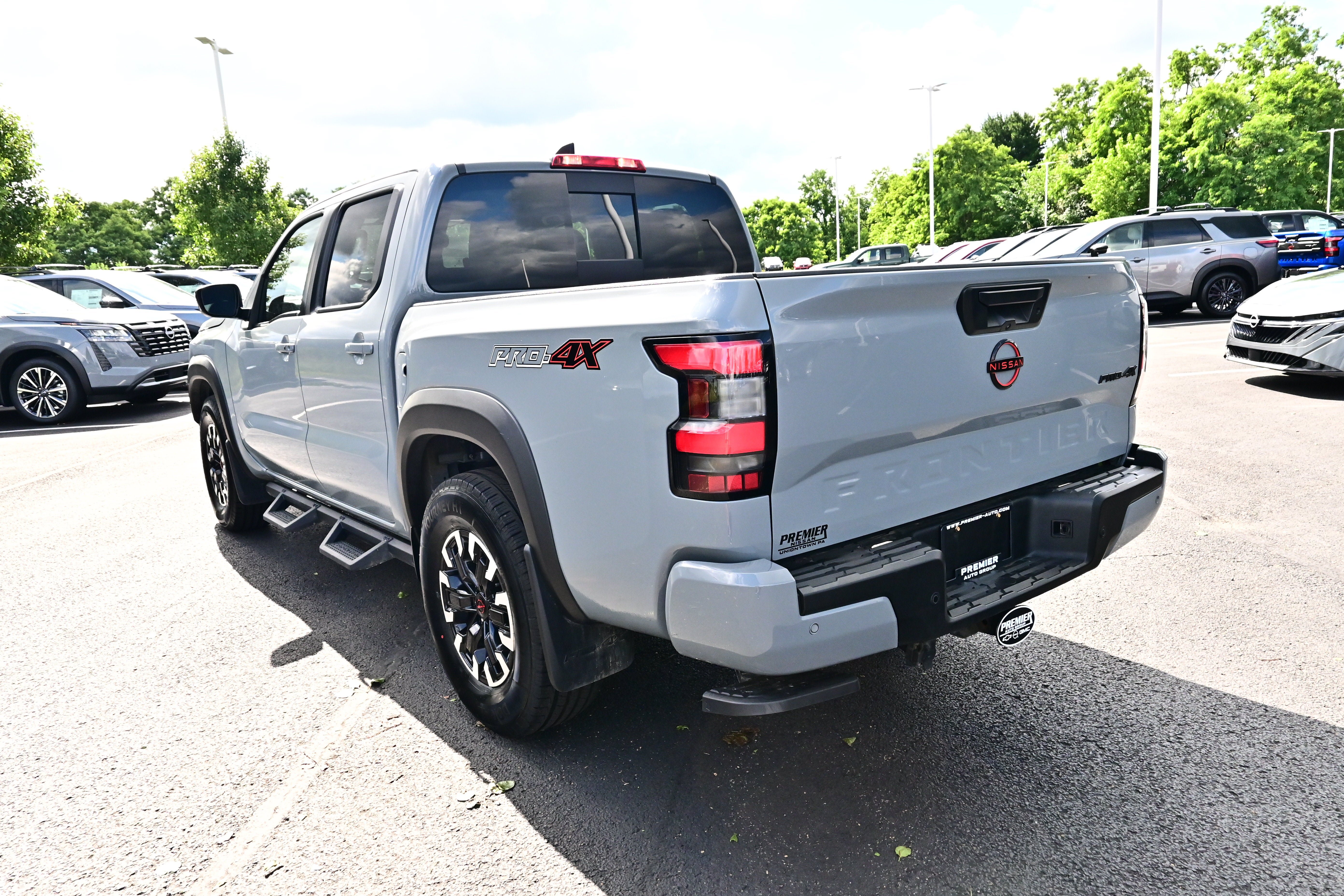 Certified 2024 Nissan Frontier PRO-4X w/ Technology Package AWD/4WD image 8