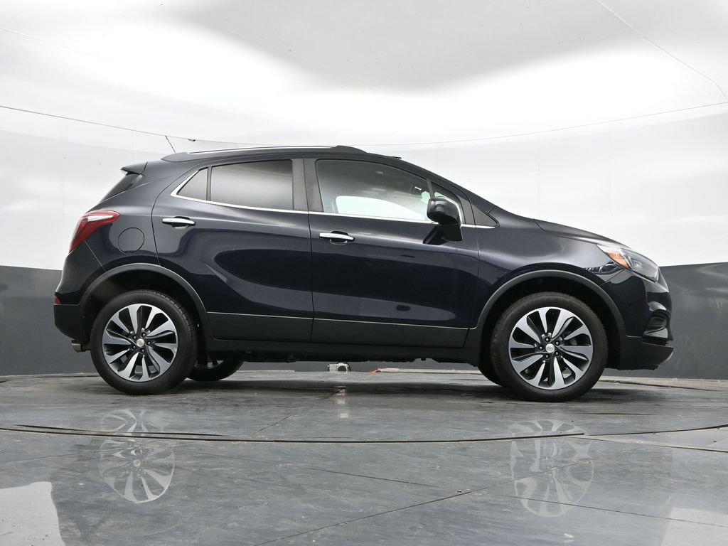 Used 2021 Buick Encore Preferred AWD/4WD image 40