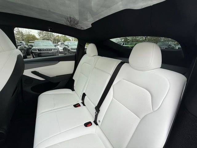 Used 2026 Tesla Model Y Long Range AWD/4WD image 43