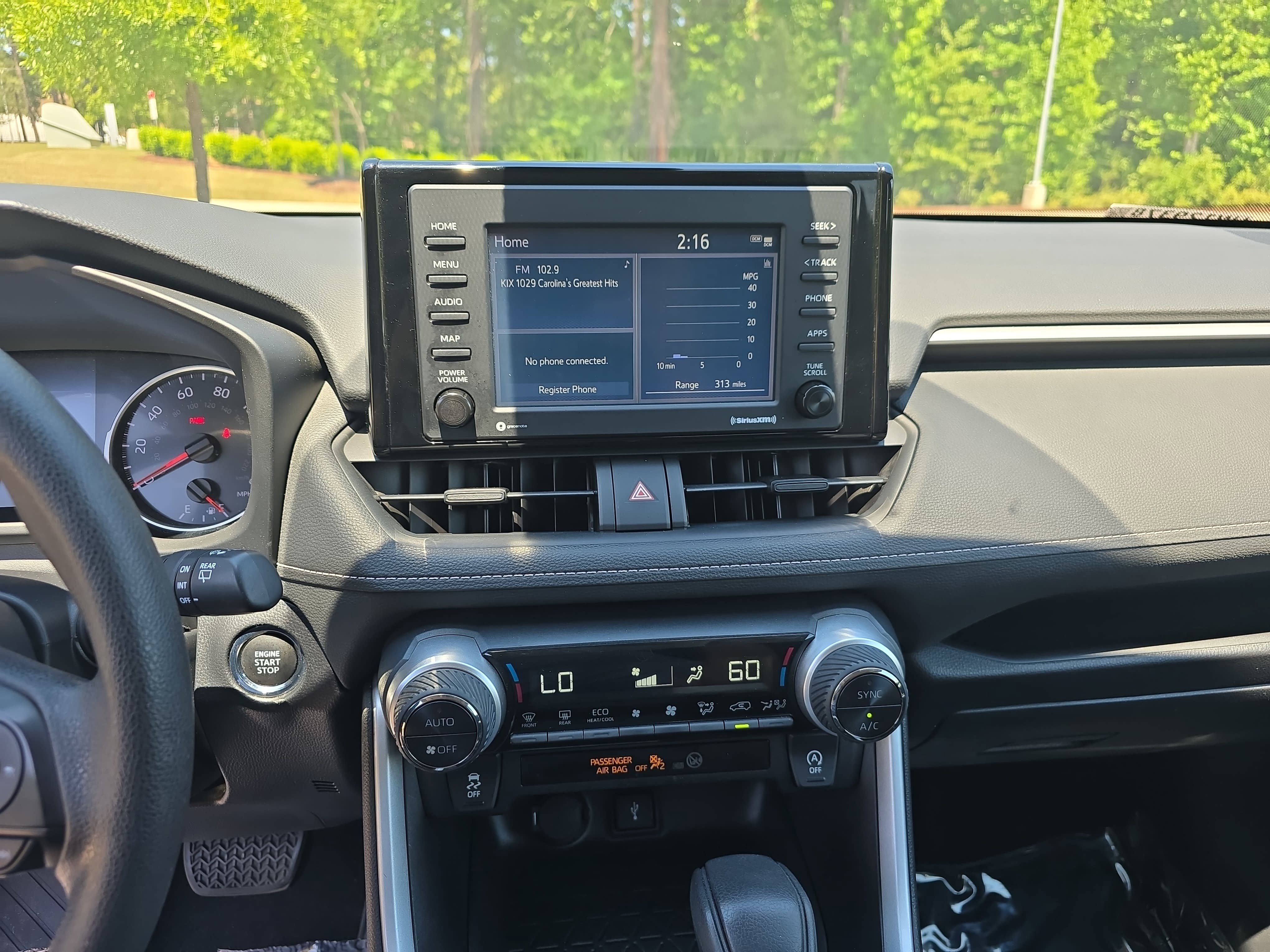 Used 2020 Toyota RAV4 XLE w/ Convenience Package AWD/4WD image 21