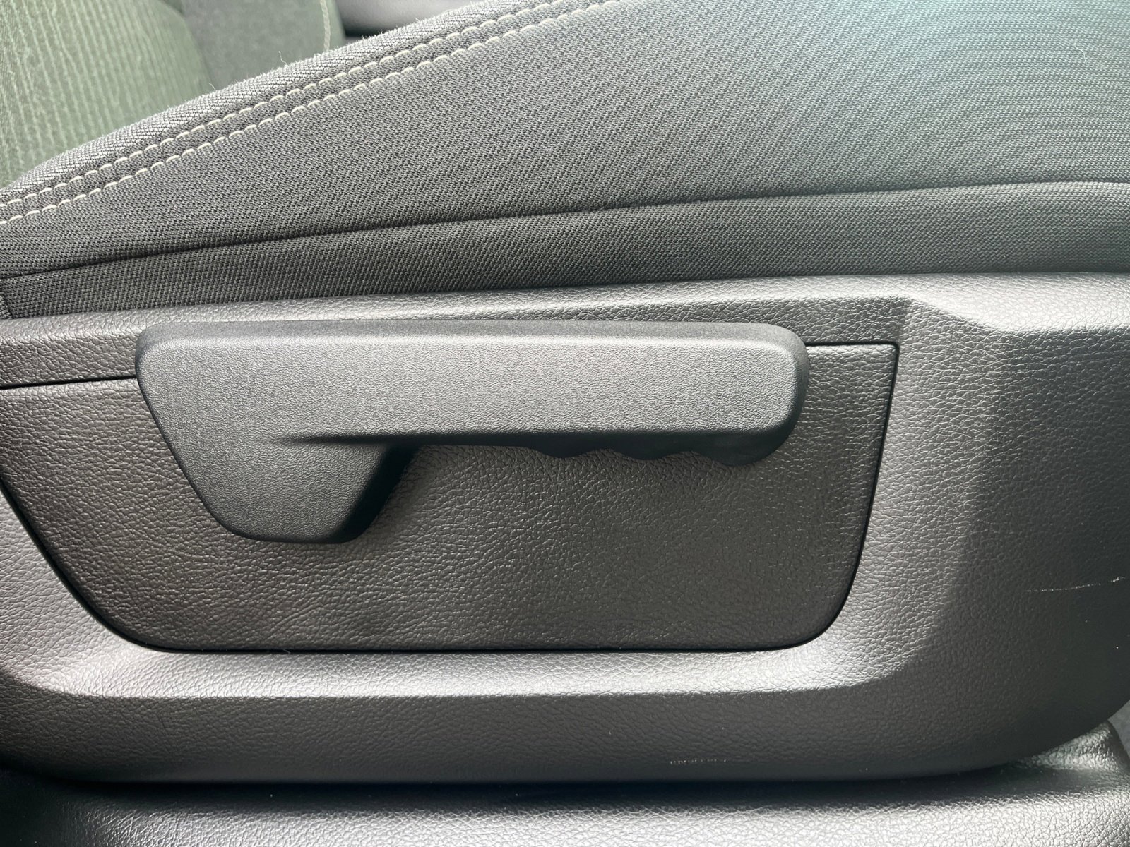 Used 2020 RAM 3500 Big Horn w/ Level 2 Equipment Group image 29