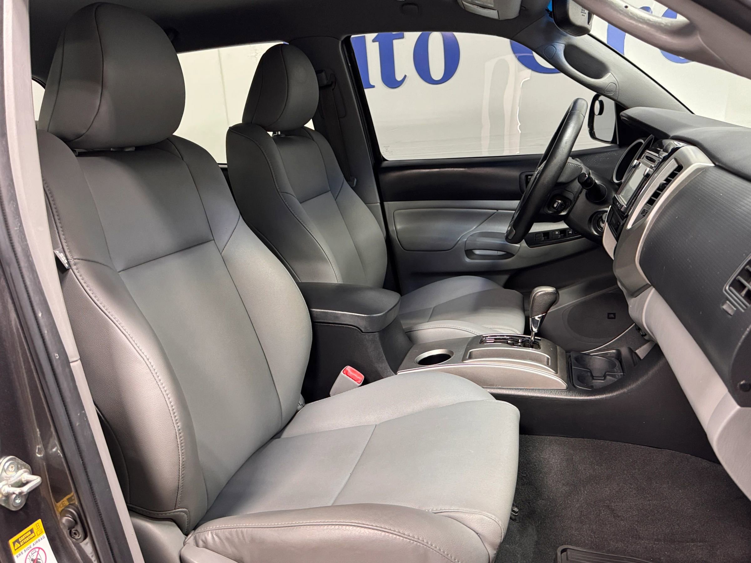 Used 2015 Toyota Tacoma 4x4 Double Cab w/ Limited Package image 15