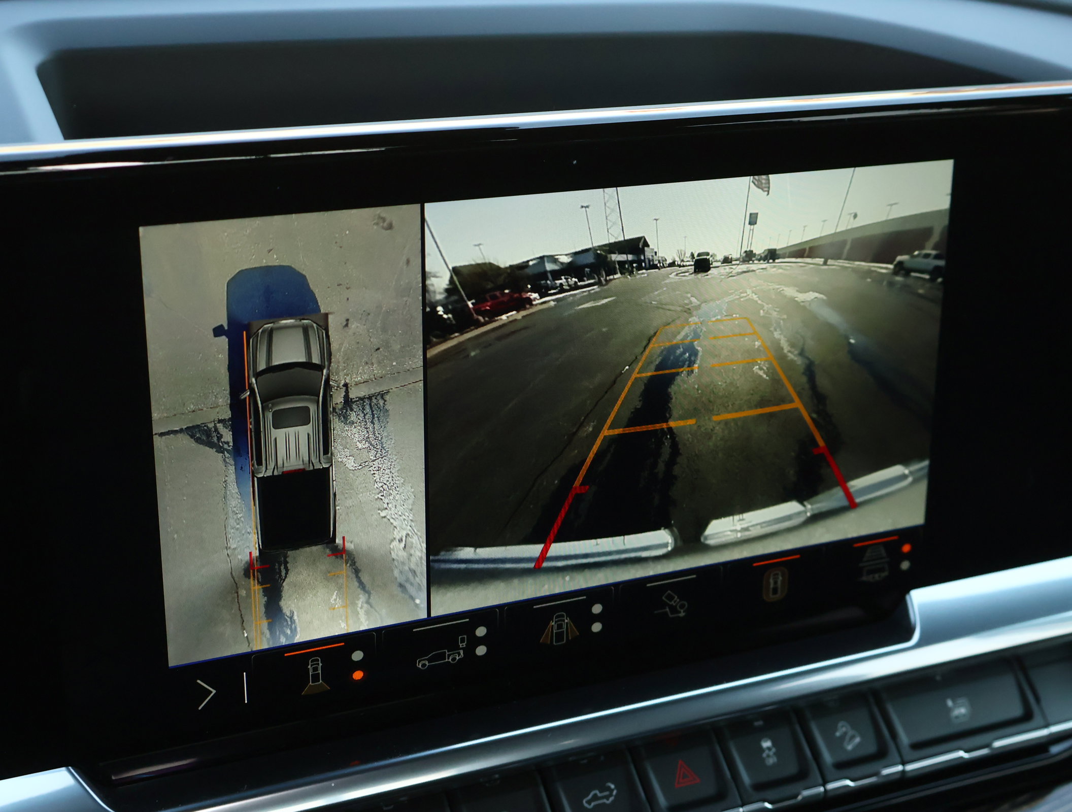 Used 2024 GMC Sierra 1500 Elevation w/ Elevation Premium Package image 5