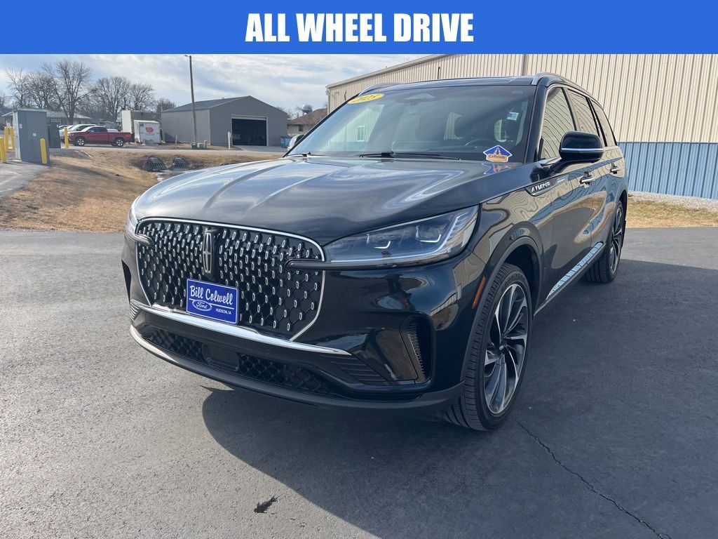 Used 2025 Lincoln Aviator Reserve w/ Equipment Group 201A image 8