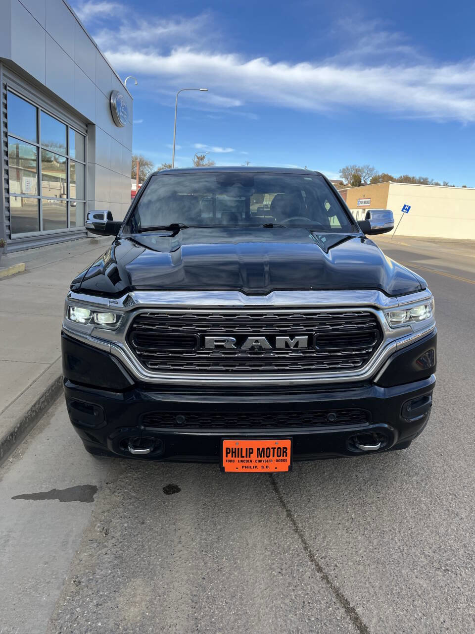 Used 2019 RAM 1500 Limited w/ Advanced Safety Group image 5