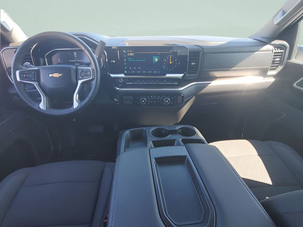 Used 2025 Chevrolet Silverado 2500 LT w/ Convenience Package image 24