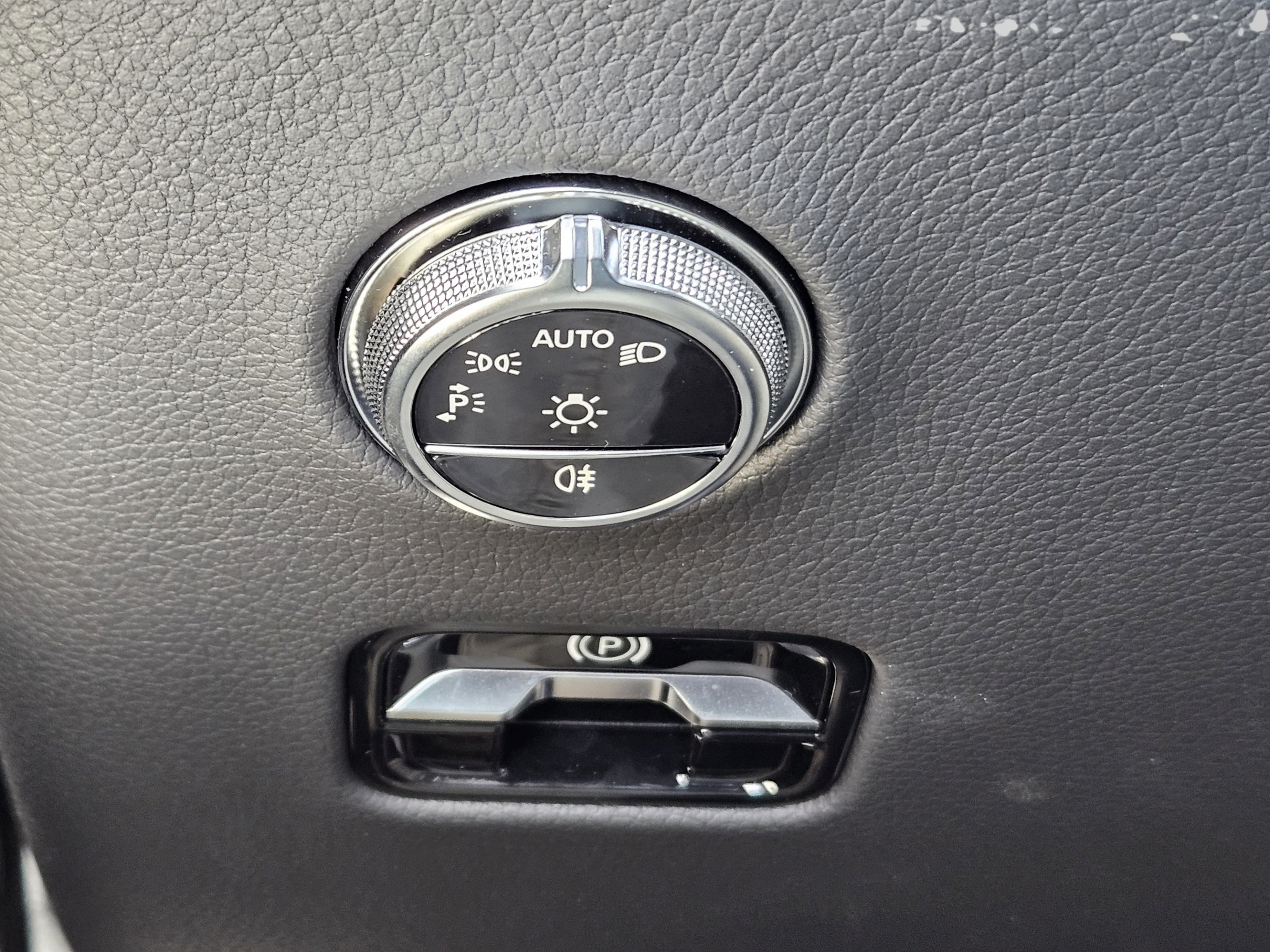 Certified 2026 Mercedes-Benz GLC 43 AMG 4MATIC image 71