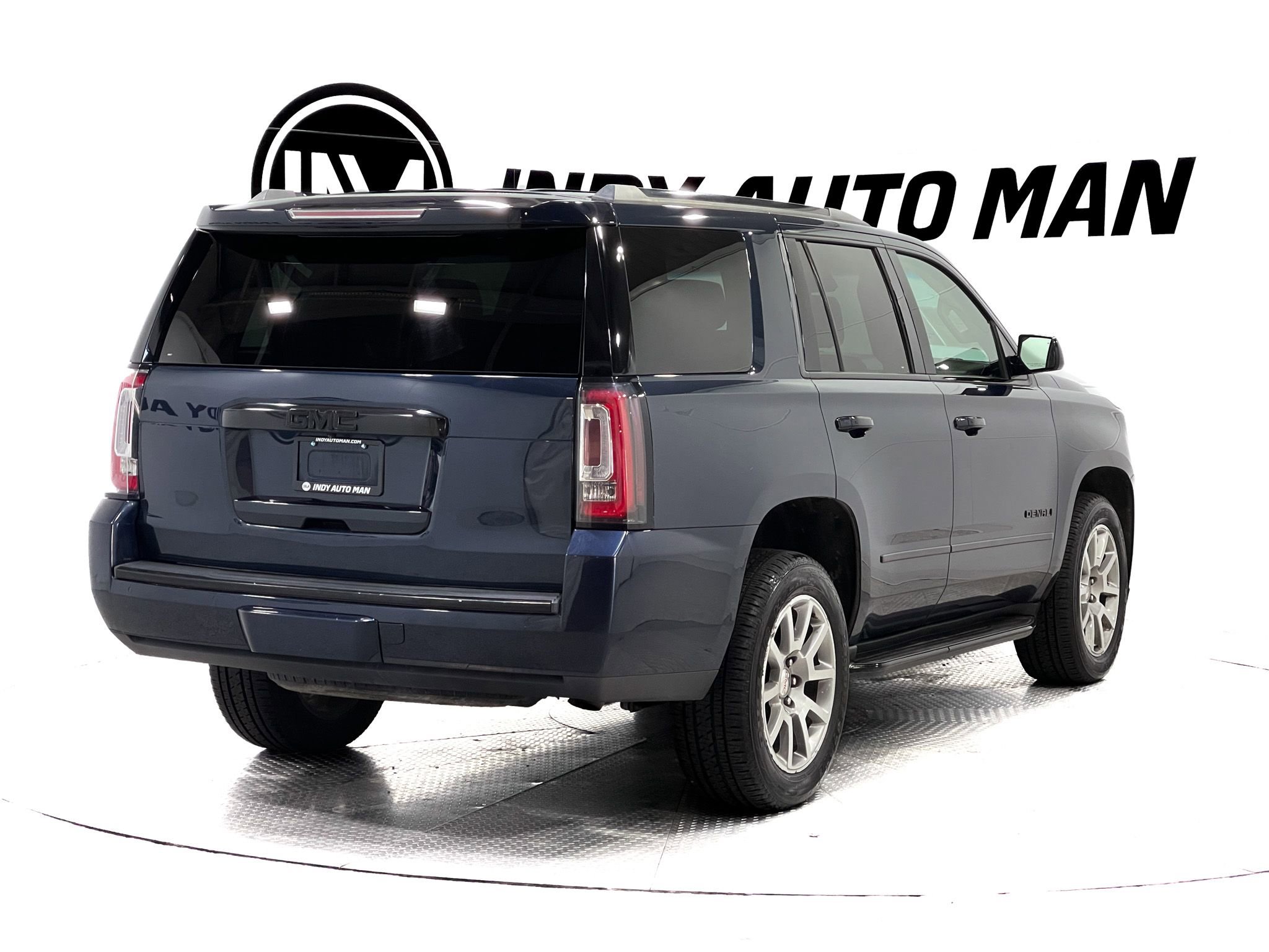 Used 2018 GMC Yukon Denali image 4
