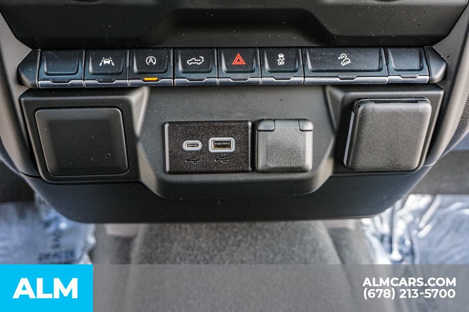 Used 2024 Chevrolet Silverado 1500 Custom Trail Boss w/ Dark Appearance Package AWD/4WD image 41