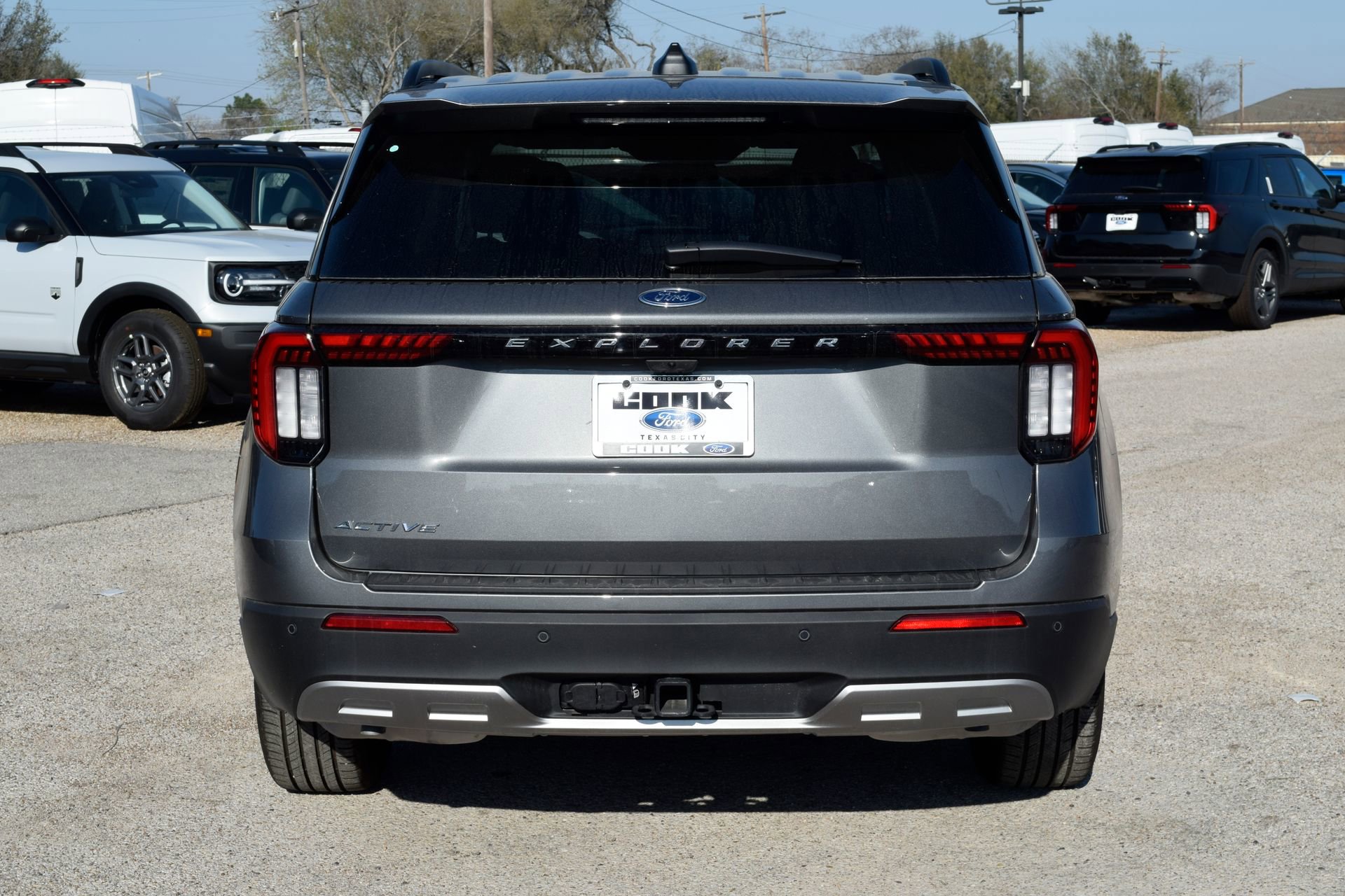 New 2026 Ford Explorer Active w/ Active Comfort Package image 5