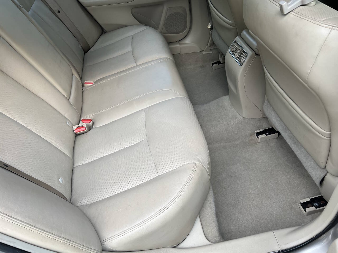 Used 2013 Nissan Altima 2.5 SL w/ Technology Pkg FWD image 11